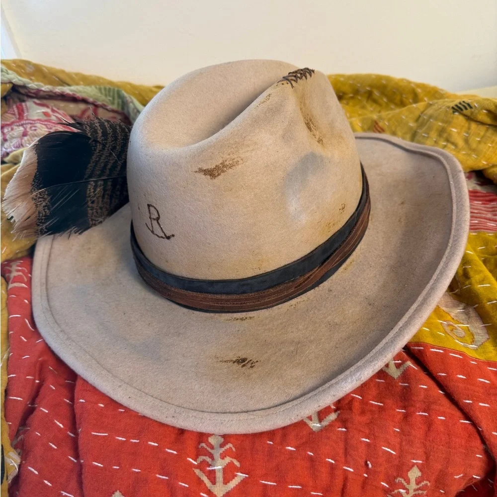 Classic Cream Western Hat with Feather Accent